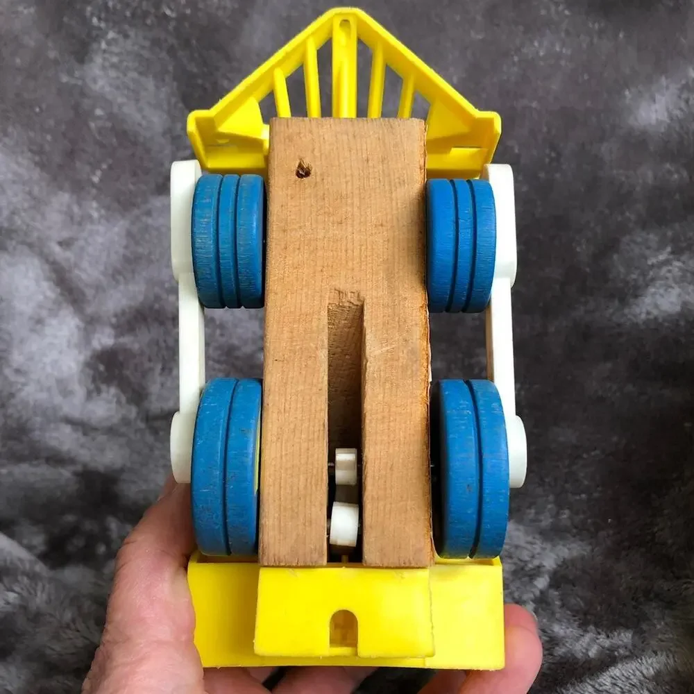 Vintage Fisher Price Train Engine 1964 Locomotive Toy #643 Toot Toot Blue Wheels